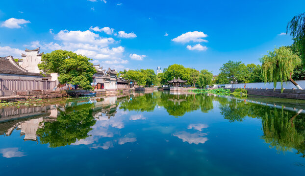 宁波市天一阁博物馆湖泊风光