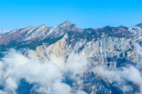 九顶山