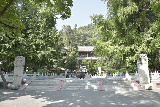 北京潭柘寺