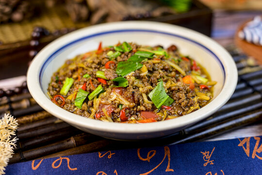 大芫荽炒牛肉沫