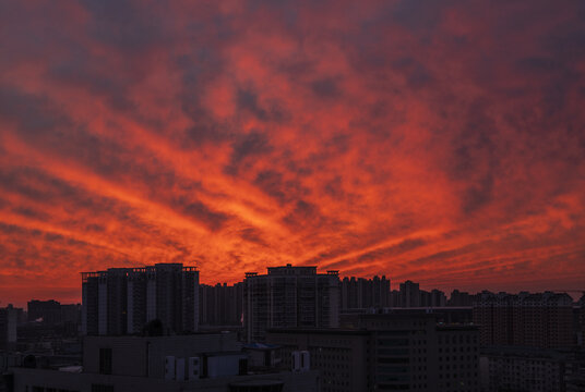 城市朝霞