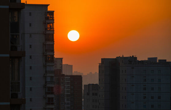 城市日出