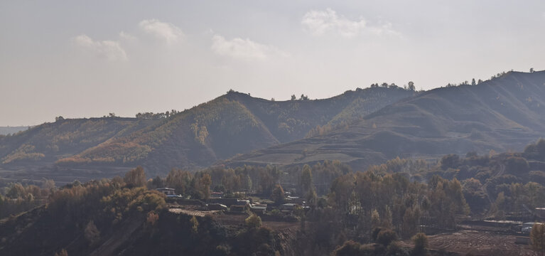 大山秋色