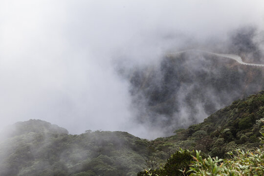 广东第一峰高山云雾