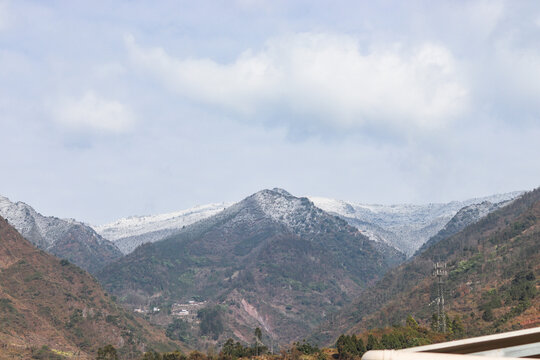 山顶积雪