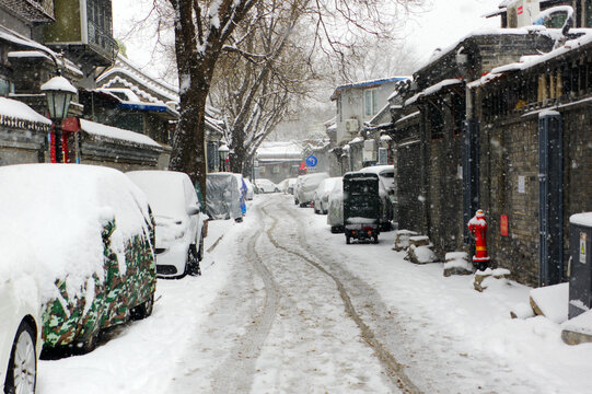 老北京胡同雪景