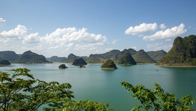 平静的湖泊