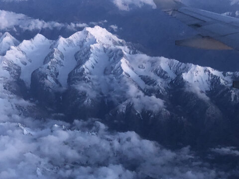 飞越雪山