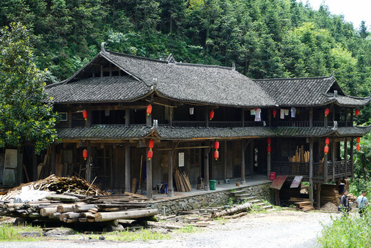 湘地传统两层老木屋