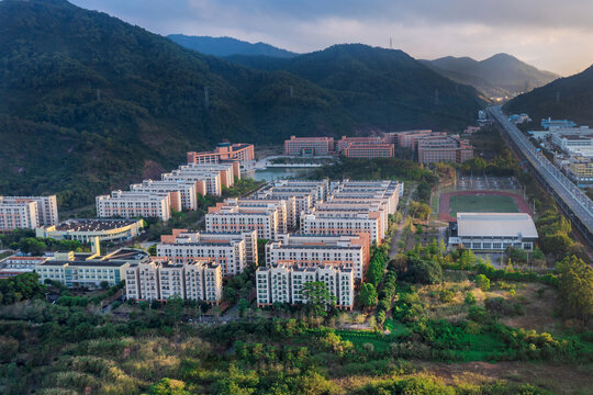 广东药科大学