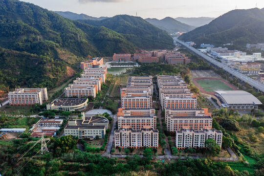 广东药科大学