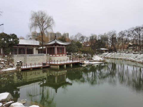 兴庆宫公园雪景