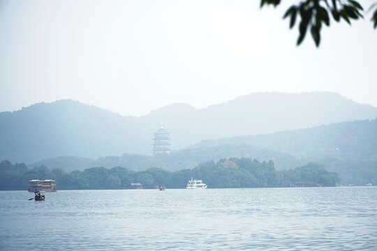 杭州西湖雷峰塔