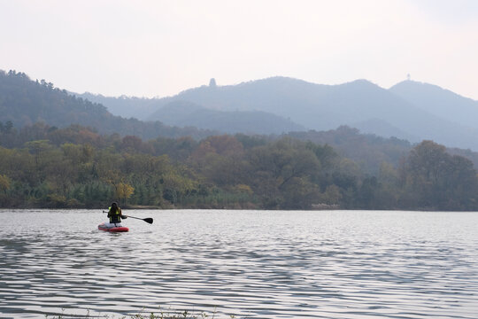 山水群山