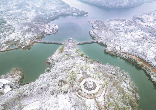 山乡雪景