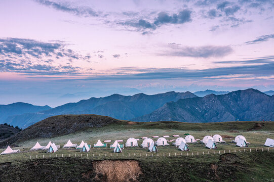 汉源轿顶山一号营地