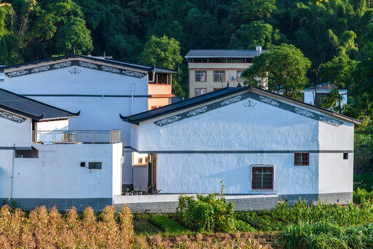 仫佬族民居