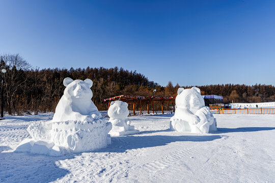 熊雪雕景观