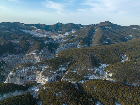 航拍济南藏龙涧雪景