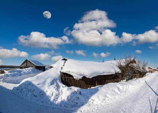 东北雪村风光