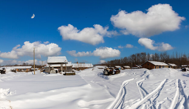 东北雪村风光