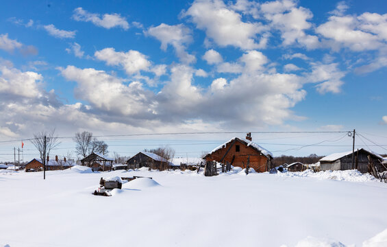 东北雪村风光