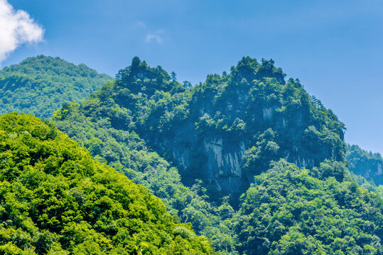 中国湖北神农架天生桥景区山景