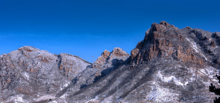 雪与山