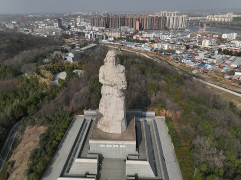 随州炎帝故里塑像