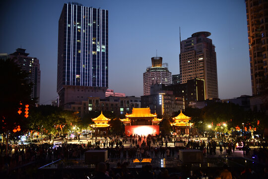 绵阳铁牛广场夜景