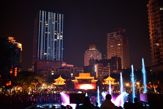 绵阳铁牛广场夜景