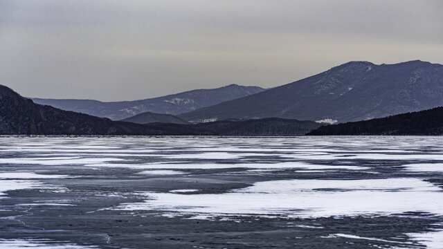 中国吉林市松花湖景区冬季风景