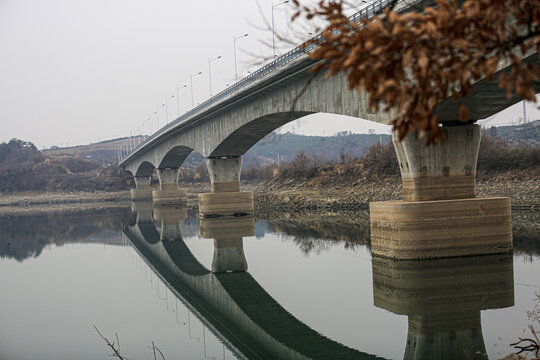 环湖大桥