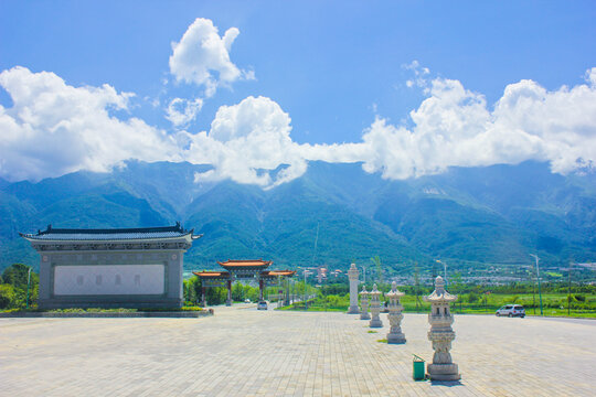 苍山脚下的寺庙