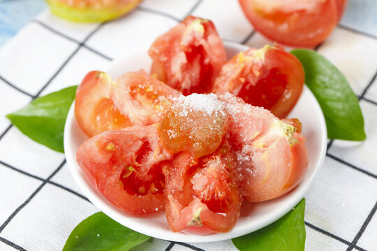 丹东铁皮草莓柿子