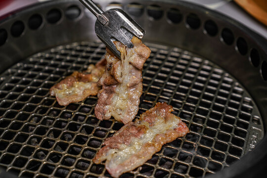 日式烧肉韩式烤肉肥牛美食