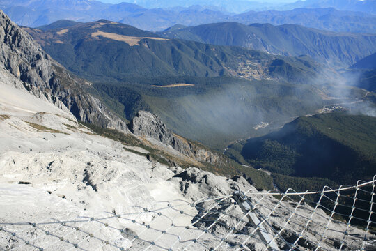 藏区雪山