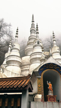 白色寺庙神像寺庙