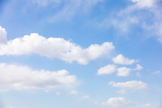 蓝天白云背景空镜