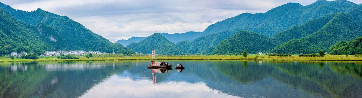 中国湖北神农架大九湖全景风光