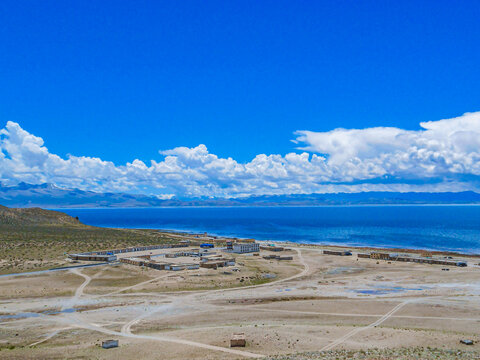 西藏鬼湖