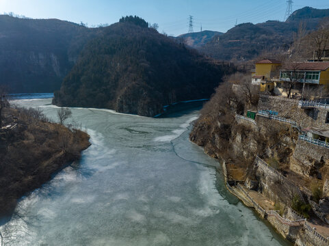 山东淄博镇门峪冰瀑