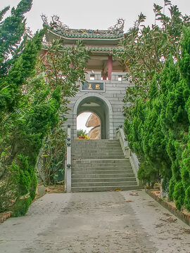 东山风动石景区思美楼