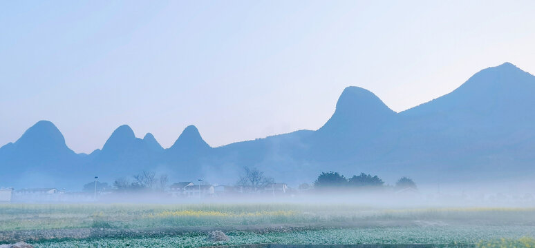 万峰林平流雾