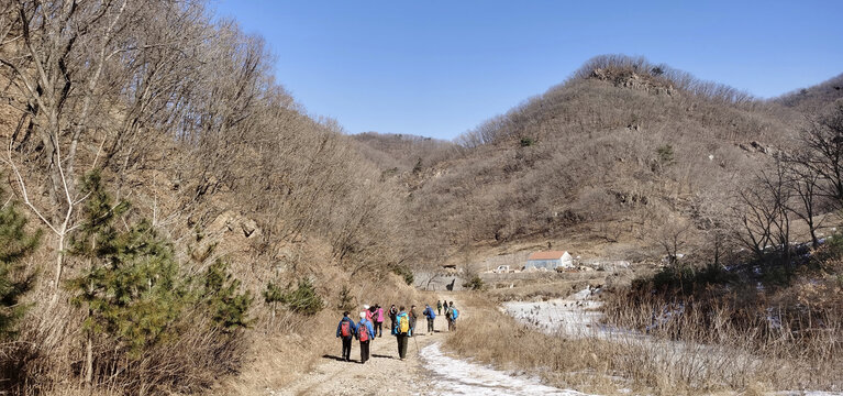 户外登山群