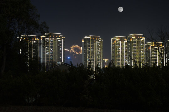 城市月色夜景