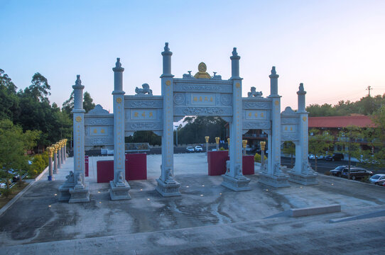 泉州雪峰寺牌坊门