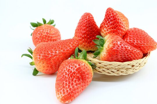 白底棚拍草莓