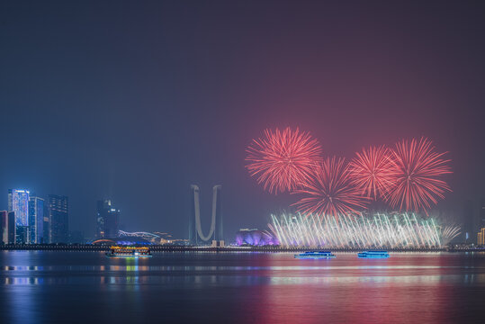 杭州亚运奥体中心夜景