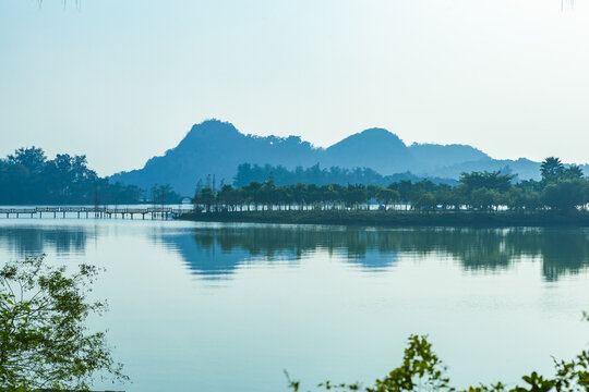 水墨七星岩仙女湖